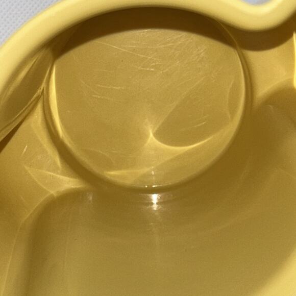 Tupperware Vintage Sugar Dispenser, 577-2, Orlando Florida, USA - Picture 9 of 10